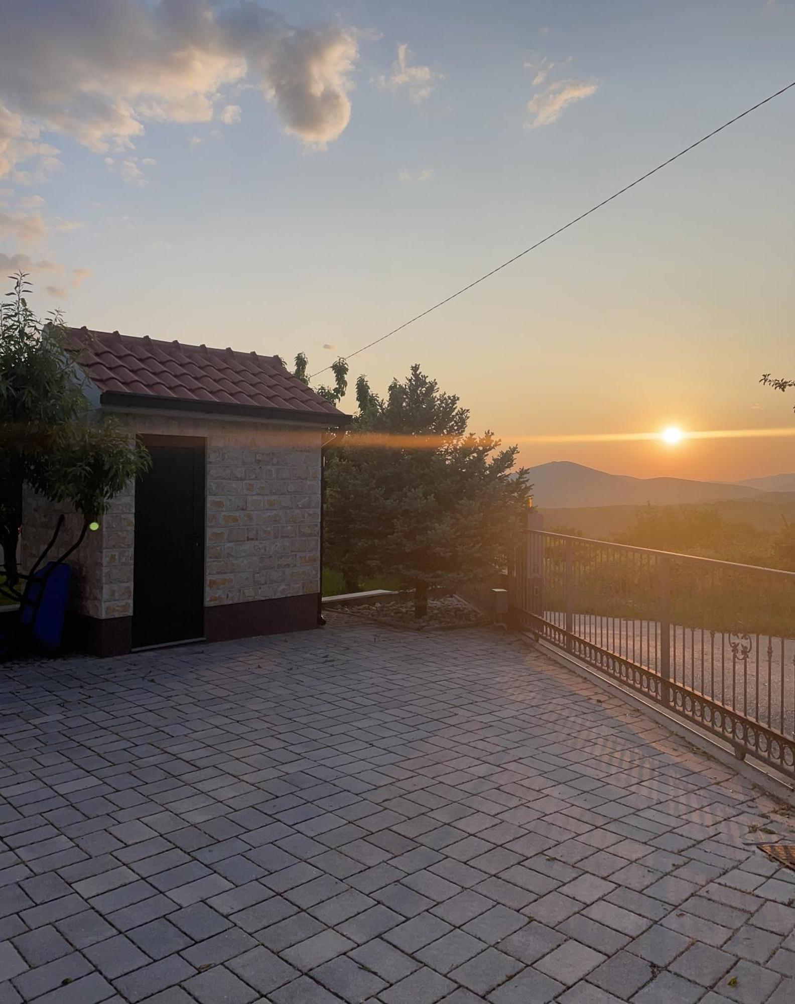 Villa Duje Trilj Esterno foto
