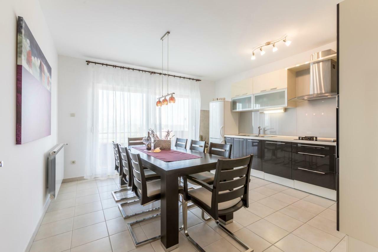 Villa Duje Trilj Esterno foto